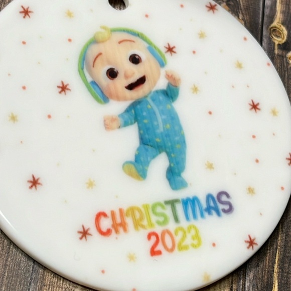 5for$10 Cocomelon 2023 Christmas White Ceramic Ornament Merry Christmas NWT - Picture 2 of 4